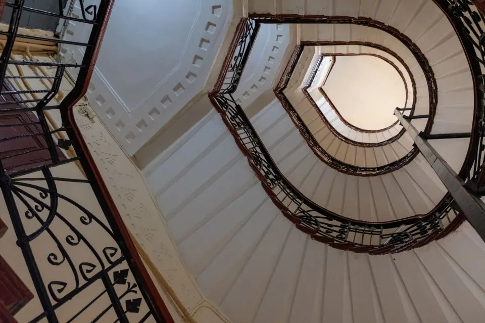Manejo diario en hogares con escaleras y múltiples niveles