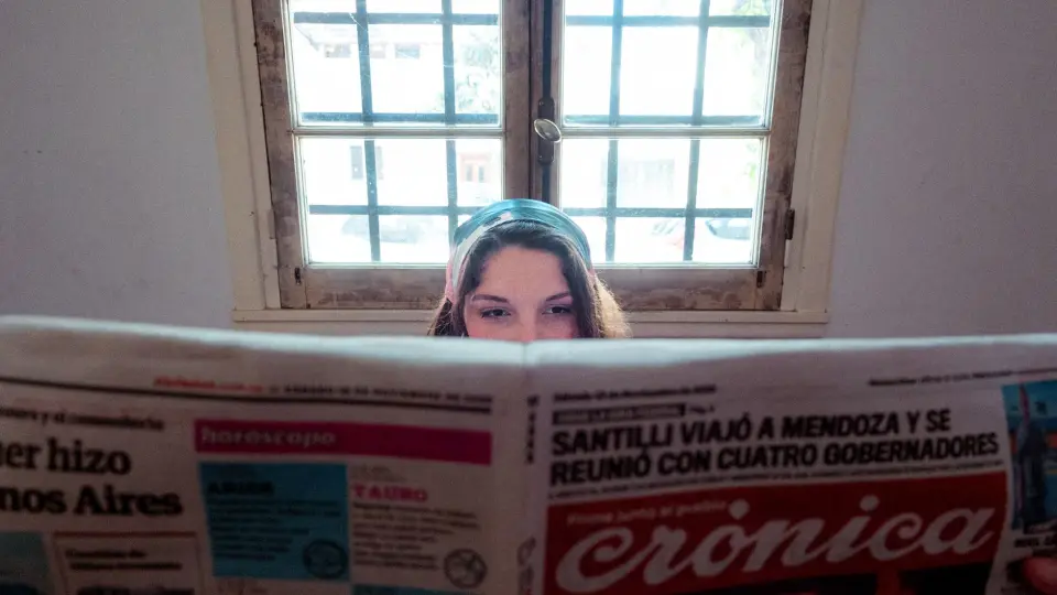 El papel del aire interior: Aspirar el suelo vs lavar el ambiente
